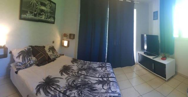 Les Chenes Chez Jo Et Aime Bed & Breakfast Regusse Luaran gambar