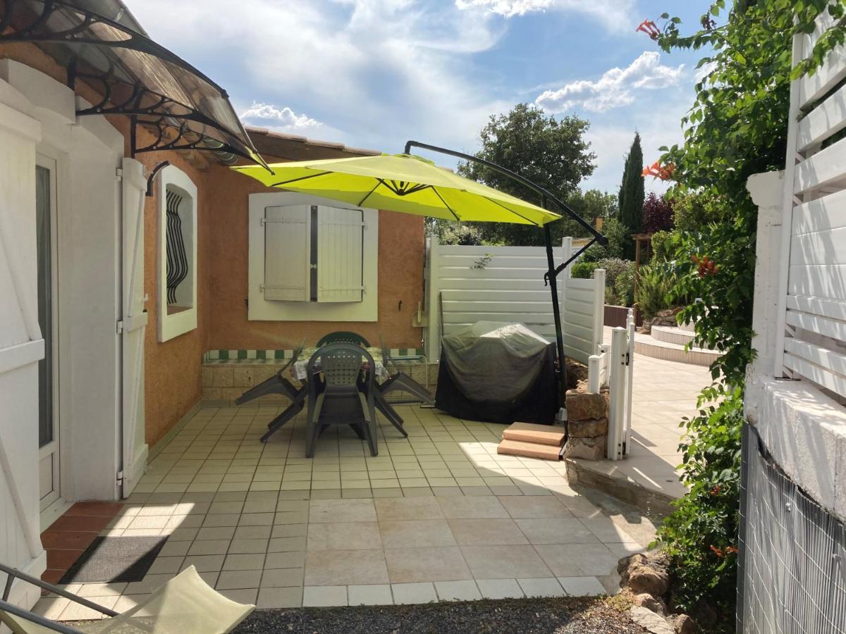 Les Chenes Chez Jo Et Aime Bed & Breakfast Regusse Luaran gambar